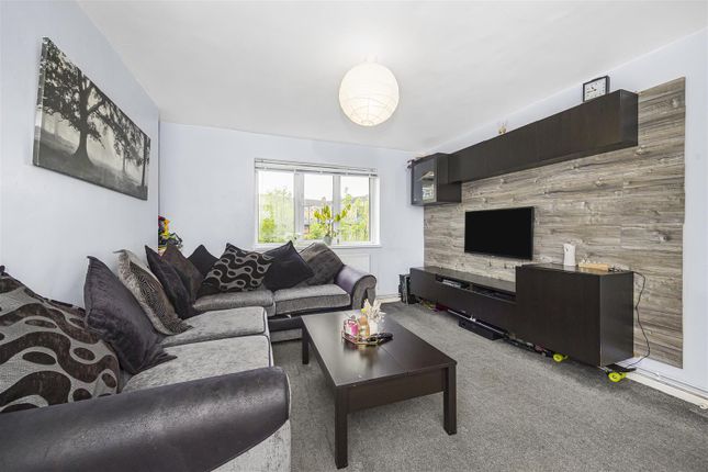 Thumbnail Flat for sale in Poplars House, The Drive, Walthamstow