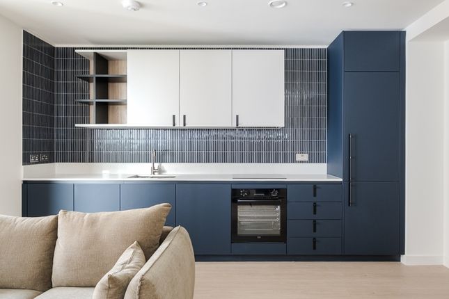 19, Ferry Island, 1 Heart Of Hale, London photo 4