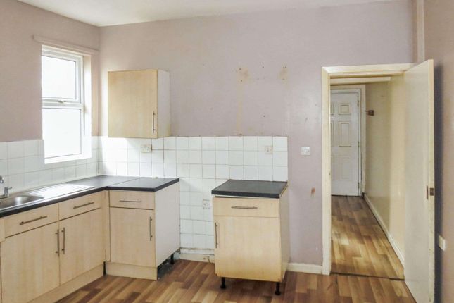 2 Chesterfield Road, Blackpool photo 5
