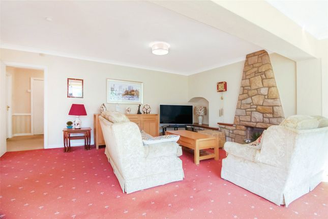 11A, Tofthill Avenue, Glasgow photo 2