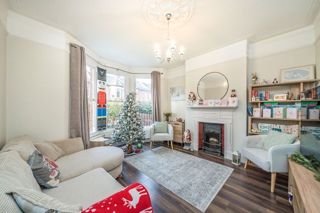 12, Glenfield Road, London photo 2
