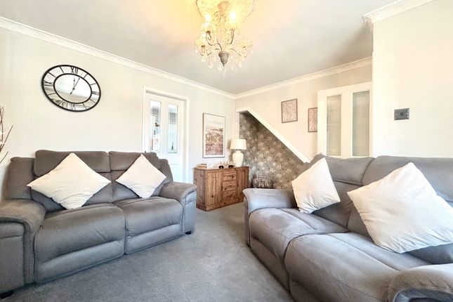 128, Farmer Way, Tipton photo 4