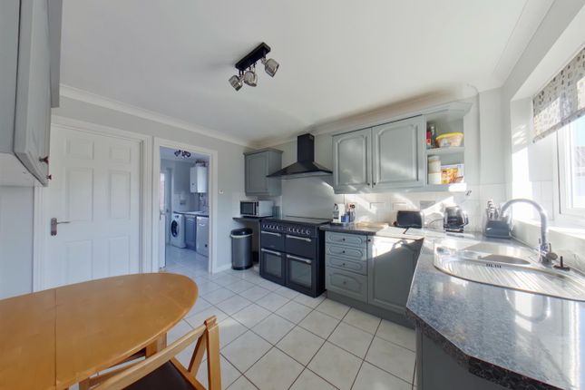 22, Tawny Owl Close, Fareham photo 4