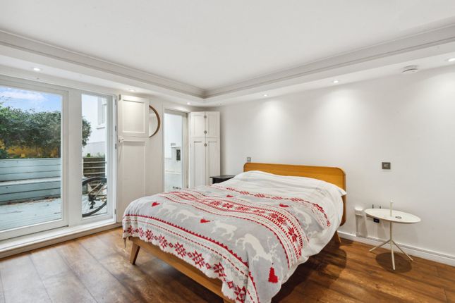Flat 1 Ashburton House, 118, Richmond Hill, Surrey photo 4
