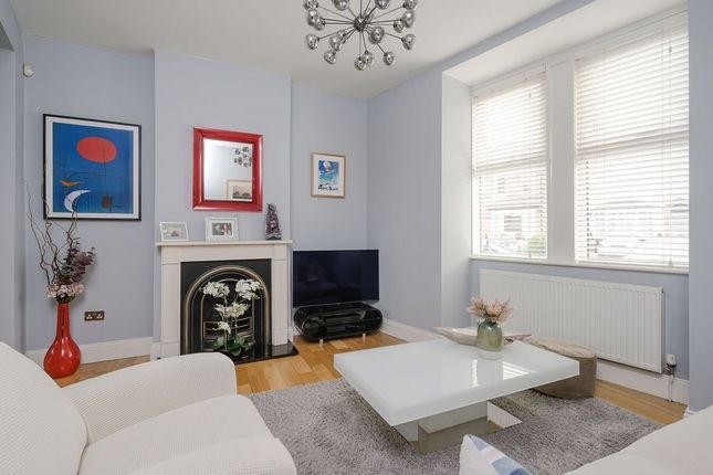 End terrace house for sale in Amity Grove, London