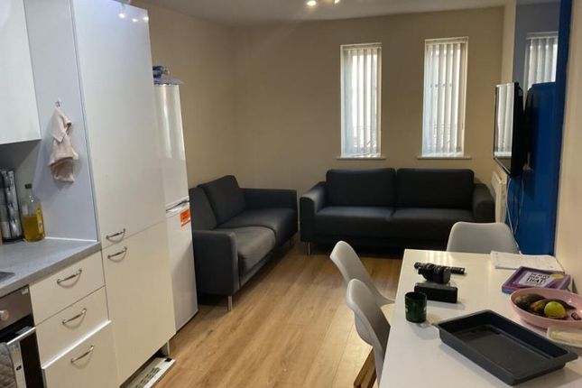 Shared accommodation to rent in Millstone Place, Millstone Lane, Leicester