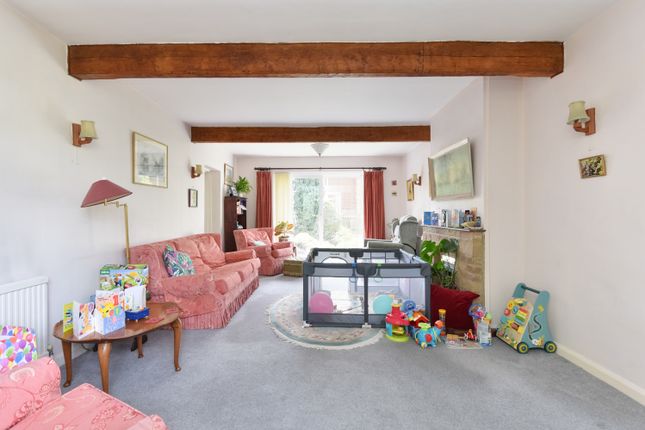 57, Cherry Drive, Canterbury photo 3