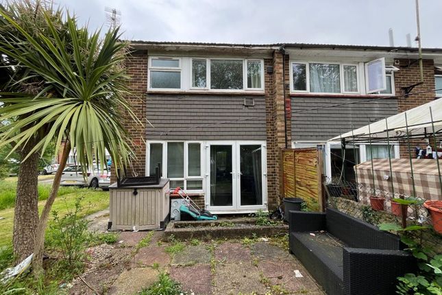 End terrace house for sale in 25 Orchard Court, The Island, West Drayton, Middlesex