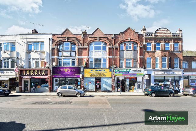 Flat to rent in Ballards Lane, North Finchley