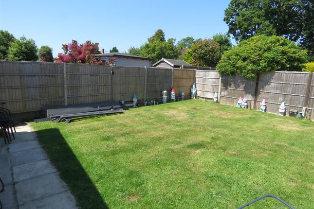 3, Crossmead Avenue, New Milton photo 4