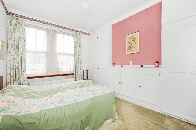 End terrace house for sale in Siddons Road, Forest Hill, London