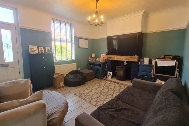 52, Coach Road, West Yorkshire photo 4