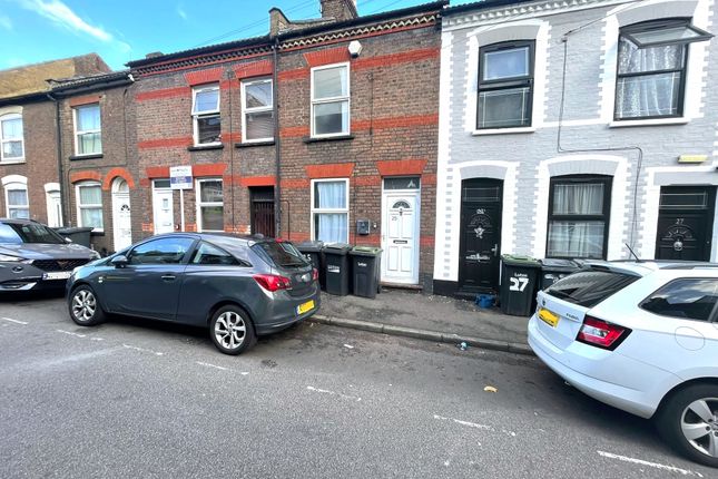 Stanley Street, Luton photo 2