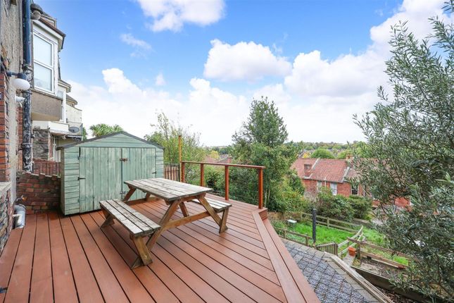 2-bed flat on Basement Flat, 42 Claremont Road, Bristol, £330,000