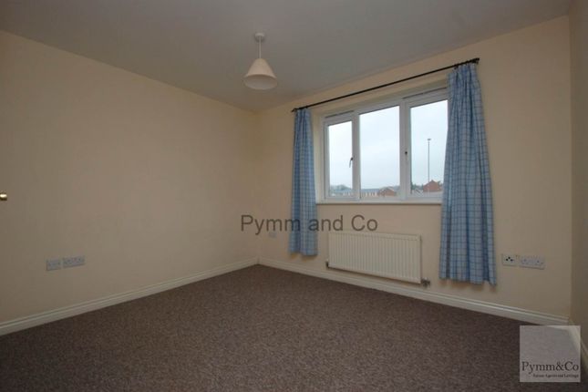 Flat 4 Robin Court, Queens Hill, Norwich photo 5