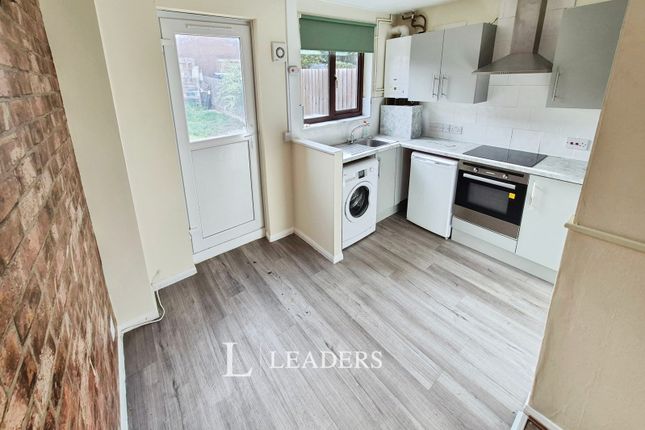 26, Field Lane, Milton Keynes photo 3