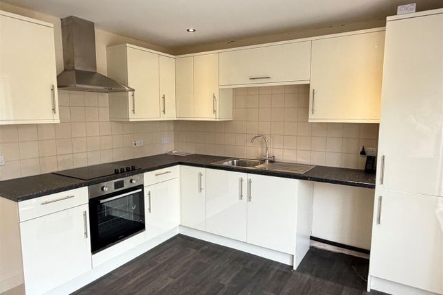 3 Wesley Court, Eastway, Scarborough photo 5