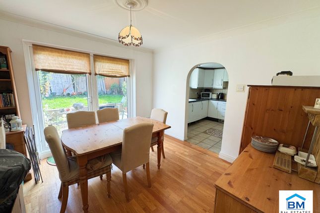 76, Deepdale, Leicester Leicestershire photo 3