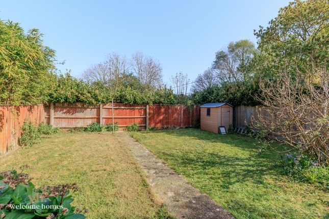 47 Swansbury Drive, Bournemouth photo 2