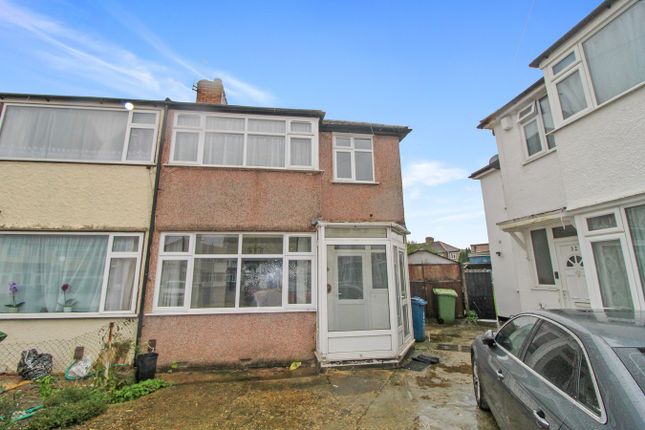 End terrace house for sale in Leighton Close, Edgware