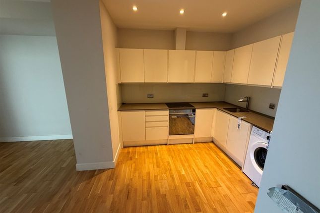 40, Crownage Court, 99, Staines Road West, SUNBURY-ON-THAMES photo 5