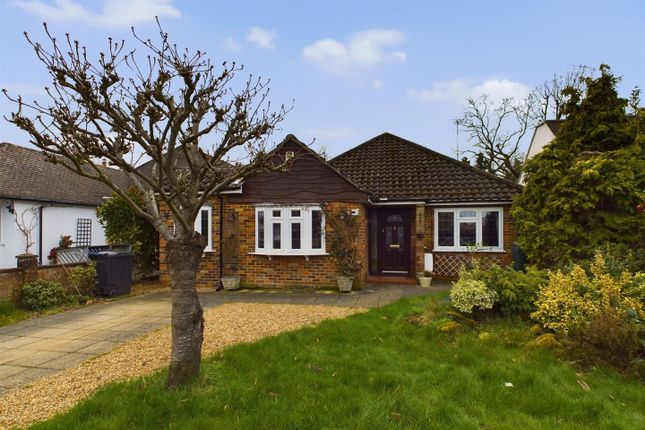 Thumbnail Detached bungalow to rent in Stoke Road, Walton-On-Thames