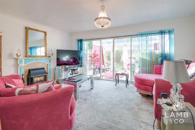 10, Dahlia Close, Clacton-On-Sea photo 2