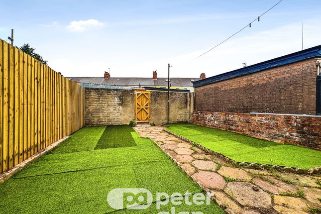 75, Cardiff photo 2
