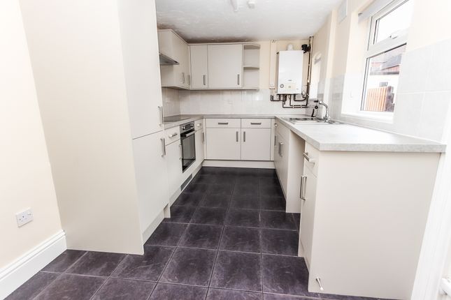 42, Bedale Road, Wellingborough photo 2