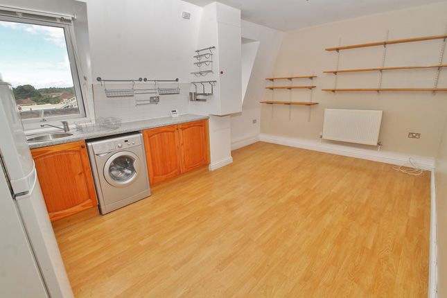 Flat 12, 38c, Market Parade, Havant photo 3