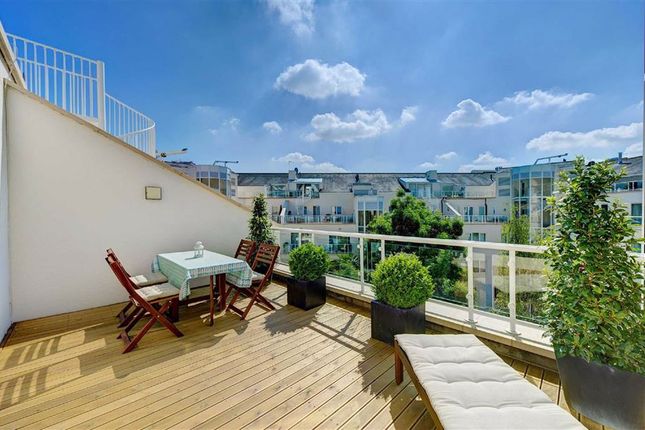 Thumbnail Flat to rent in Carlyle Court, Chelsea Harbour, London