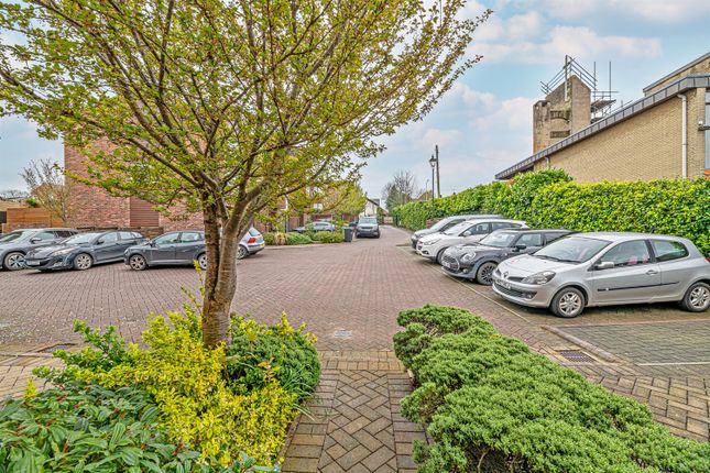 Town house for sale in The Rock Court, Frodsham