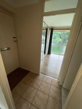 Tattershall Drive, Hemel Hempstead photo 2