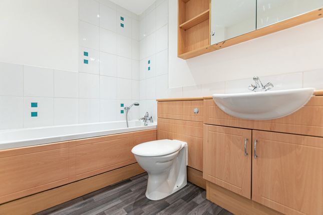 Town house for sale in Lightoaks Drive, Liverpool