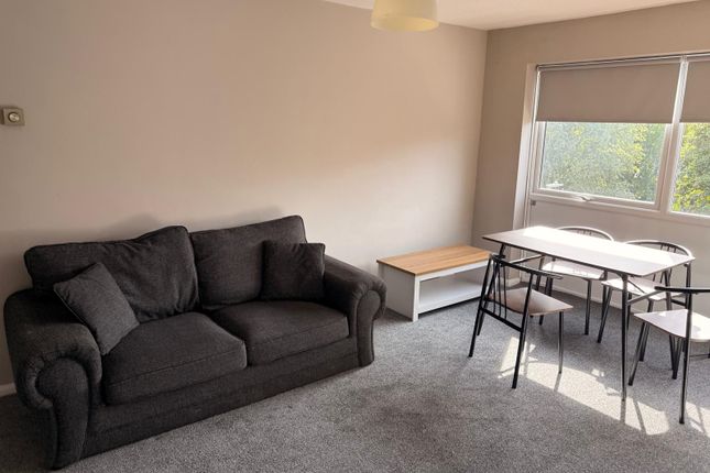 28 Moulton Rise, 28 Moulton Rise, Luton photo 3