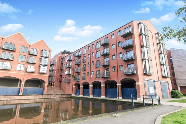 Flat for sale in Wharf View, Chester, Cheshire
