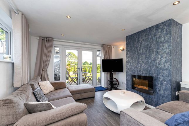 32, Ball Lane, Staffordshire photo 4