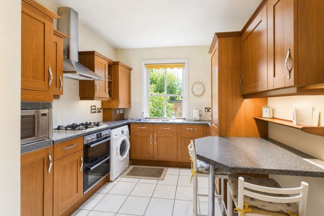7, Harefield Grove, Cheltenham photo 2