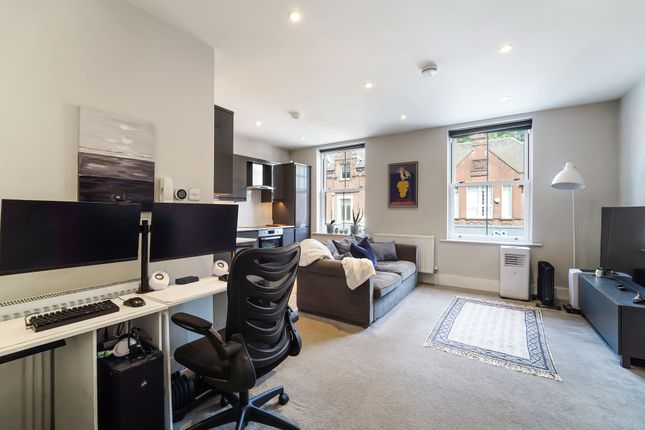6a Upper High Street, Epsom photo 4