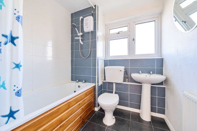 Flat for sale in Far Handstones, Bristol, Gloucestershire