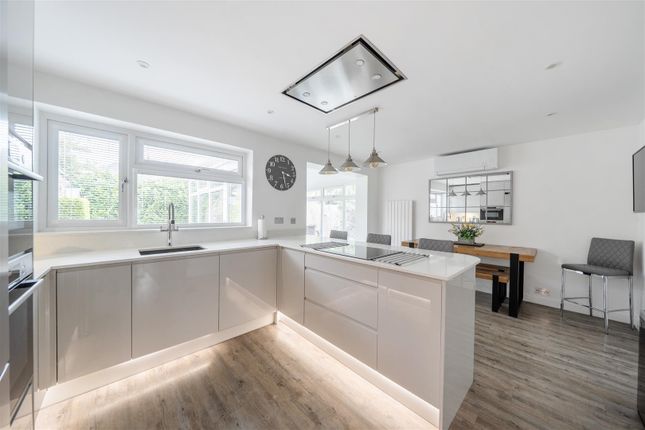 33, Benning Way, Wokingham photo 4