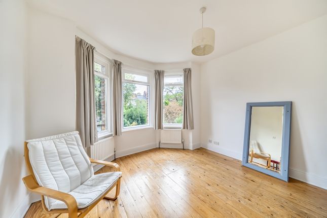First Floor Flat, 38, Goodwyns Vale, London photo 4