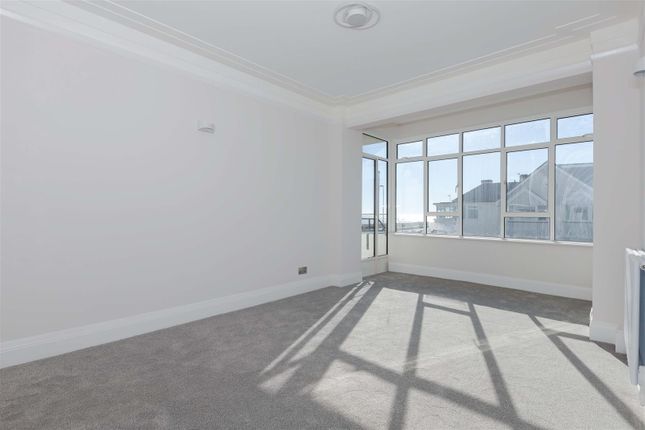 Flat 12, Onslow Court, Brighton Road, Worthing photo 3