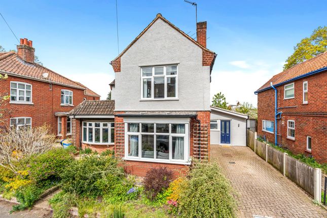 Thumbnail Detached house for sale in Highland Road, Norwich