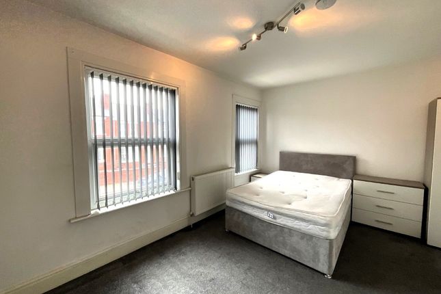 Room 5, 39 Mansfield Road, Doncaster photo 2