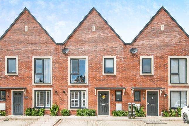 Thumbnail Terraced house for sale in Golden Mews, Ipswich