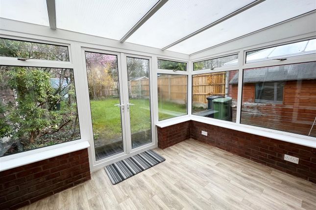 56, Mainwaring Drive, Wilmslow photo 3