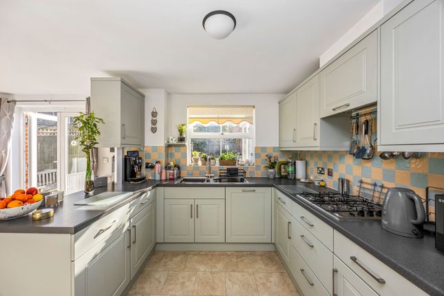 36 Dean Way, Pulborough photo 4