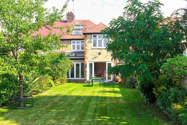 Terraced house to rent in 83 Hurst Park Avenue, Cambridgeshire, Cambridge CB4