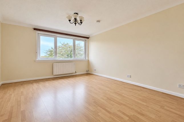 Lawers Crescent, Polmont, FK2, Falkirk photo 3